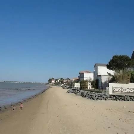 Les Bains 2 Appartement *